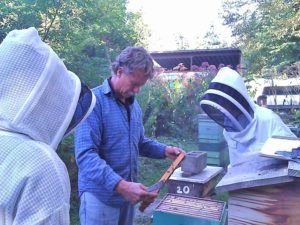 Randy Oliver at PSBA Apiary 2012