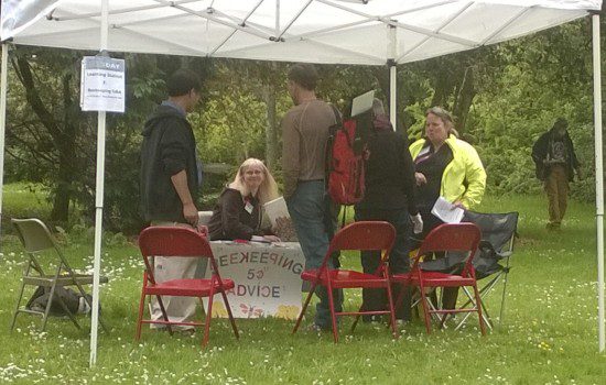 #pb_rslider_caption-1-3 Rusty Burlew giving beekeeping advice